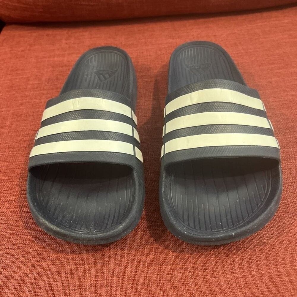 Adidas Adilette. Unisex Aqua‎ Slides Flip Flops Navy Blue White Stripe  M 8, W 9